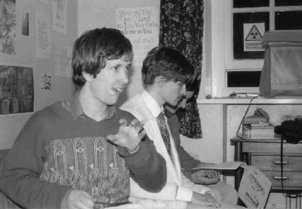 Clacketyclacketyclacketyclack... Eee, this one don't half swing!